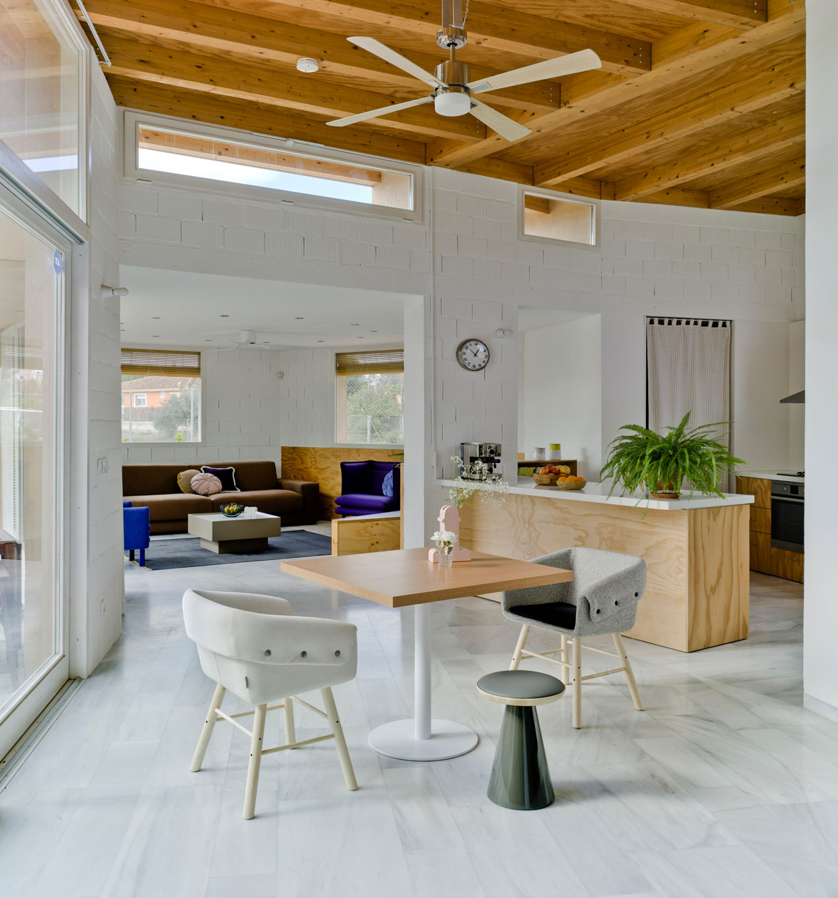 Living Room and Open Space Kitchen - Discovering the Art of Living with