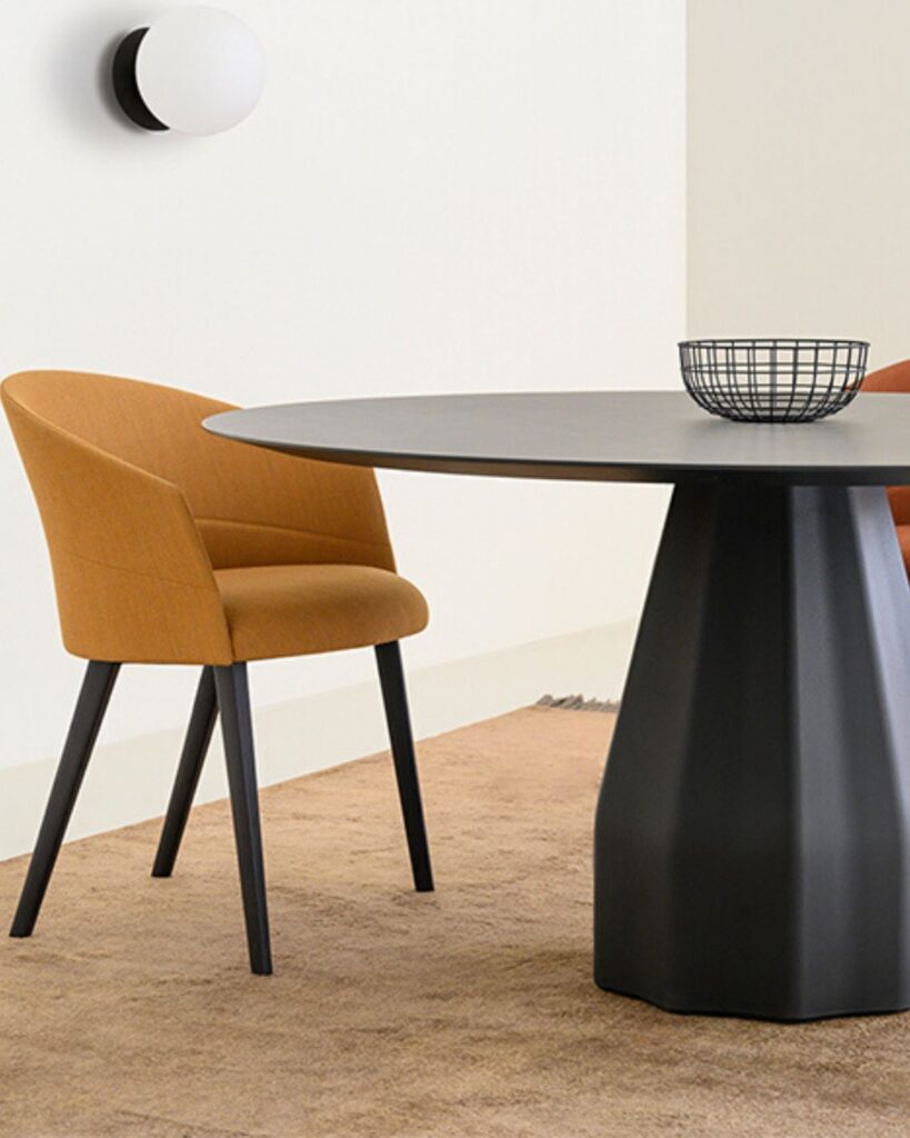 viccarbe burin table