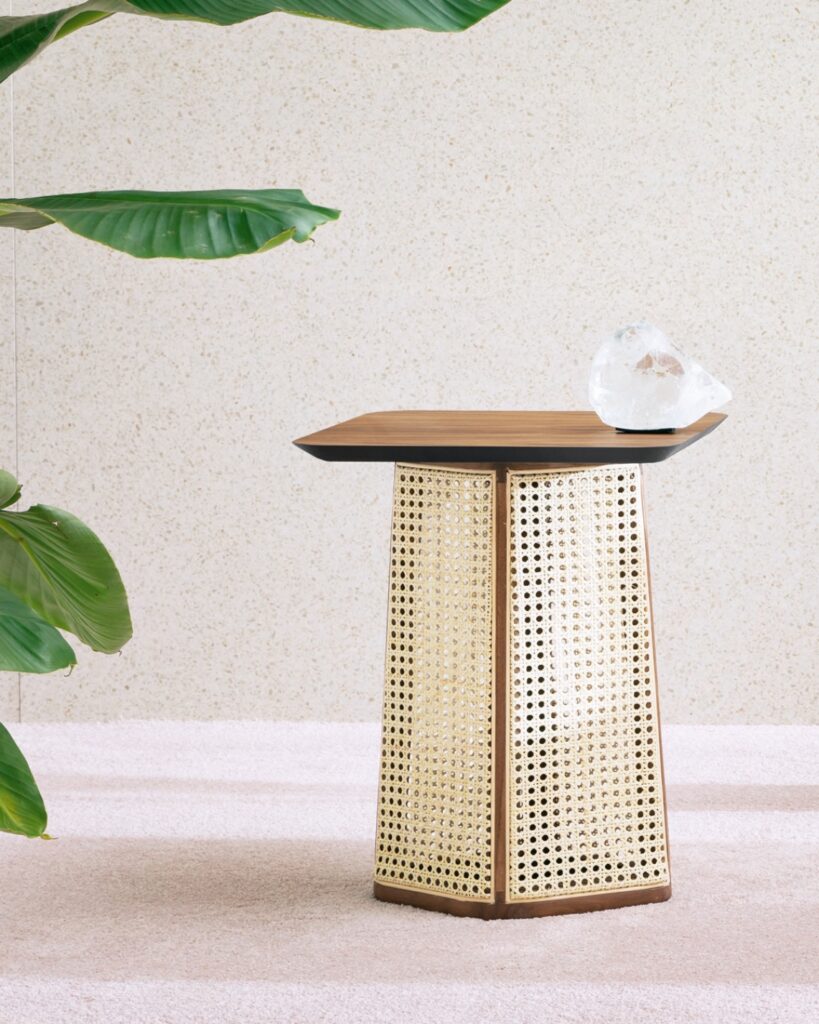 Miniforms colony side table