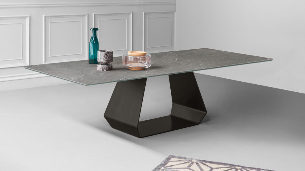 Bonaldo amond table