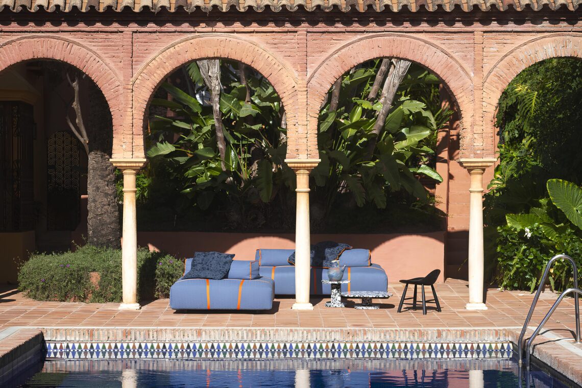 Baxter panama bold outdoor sofa img0