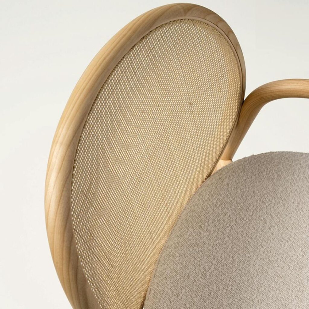 Quinti shields chair img5