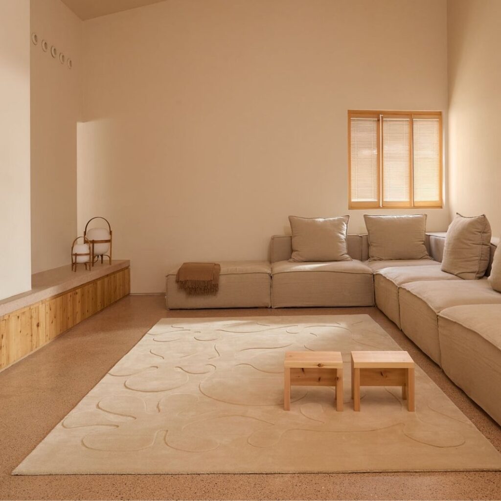 Lucia Eames™ Rooted rug img1